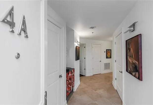 3901 Ridgelake Dr #4A — Photo 4