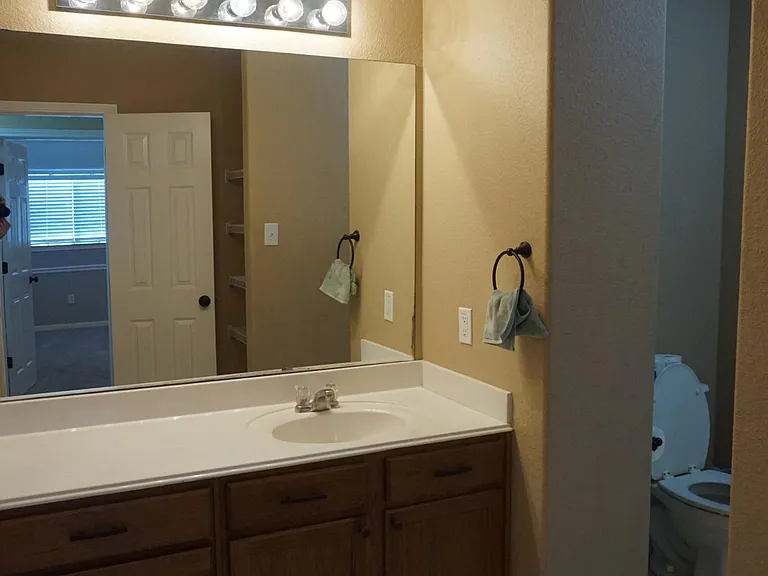 2121 Warwick Pl — Photo 17