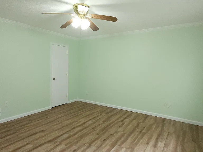 2922 Lawrenceville Hwy — Photo 9