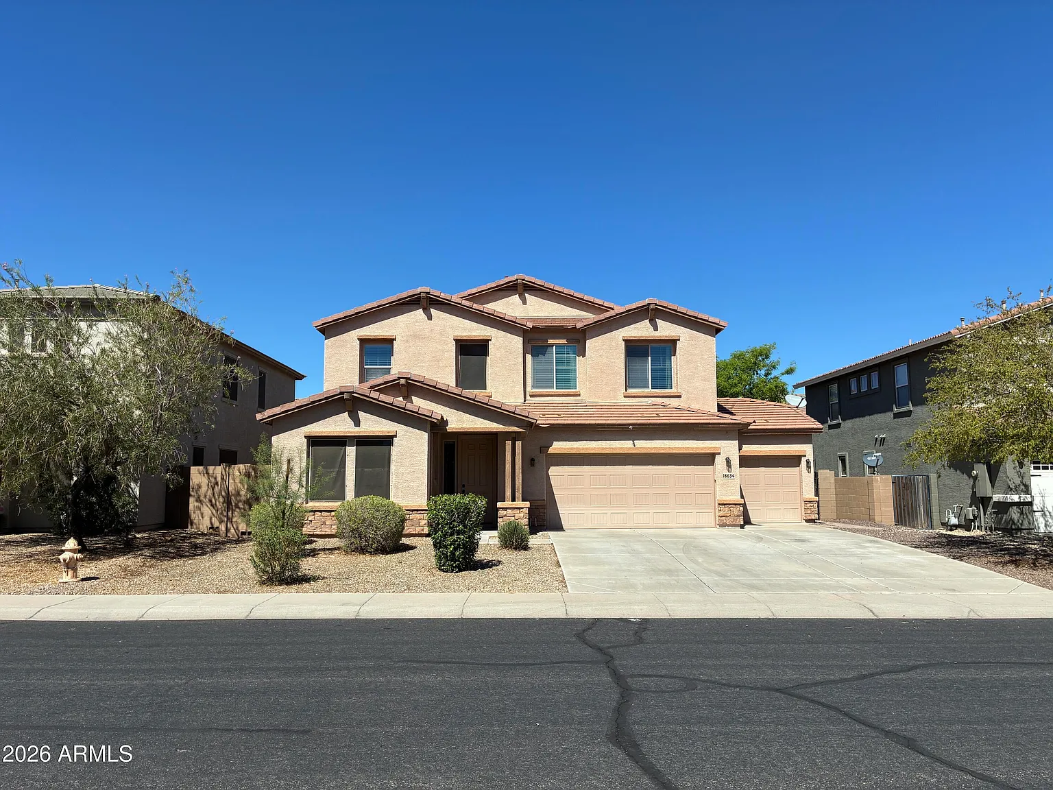 4 bed, 2.5 bath, 2971 sqft, $2,595 — Photo 1