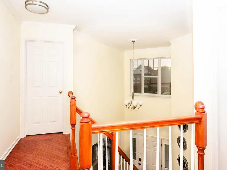 18278 Maple Spring Ct — Photo 21