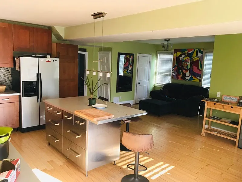 3 bed, 2.5 bath, 1100 sqft, $2,800 — Photo 2