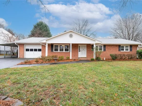 6070 Blue Bonnet Ln, Winston Salem, NC 27103