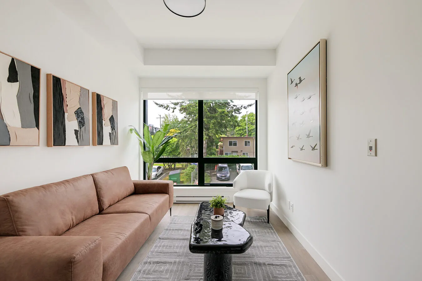 Light House Apartments — Photo 4