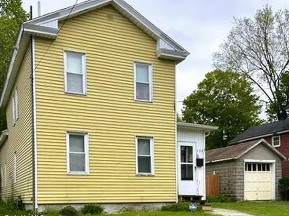 132 Daniels Ave, Pittsfield, MA 01201