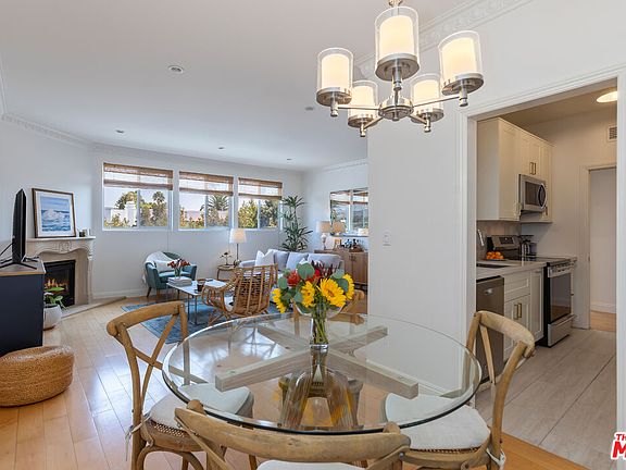 3rd image of 511 San Vicente Blvd Unit 306