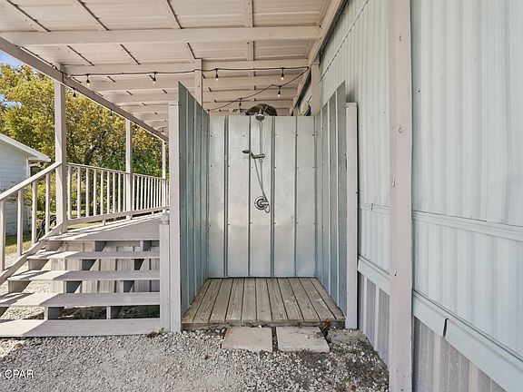 3rd image of 231 Twin Lakes Dr