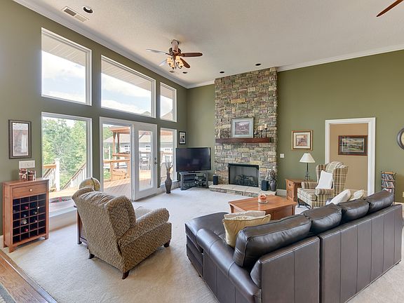 4th image of 10416 Quiet Bay Ct