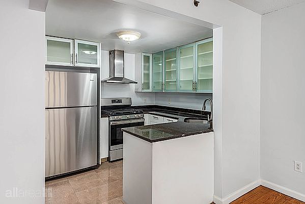 1st image of 88-20 Parsons Blvd #3