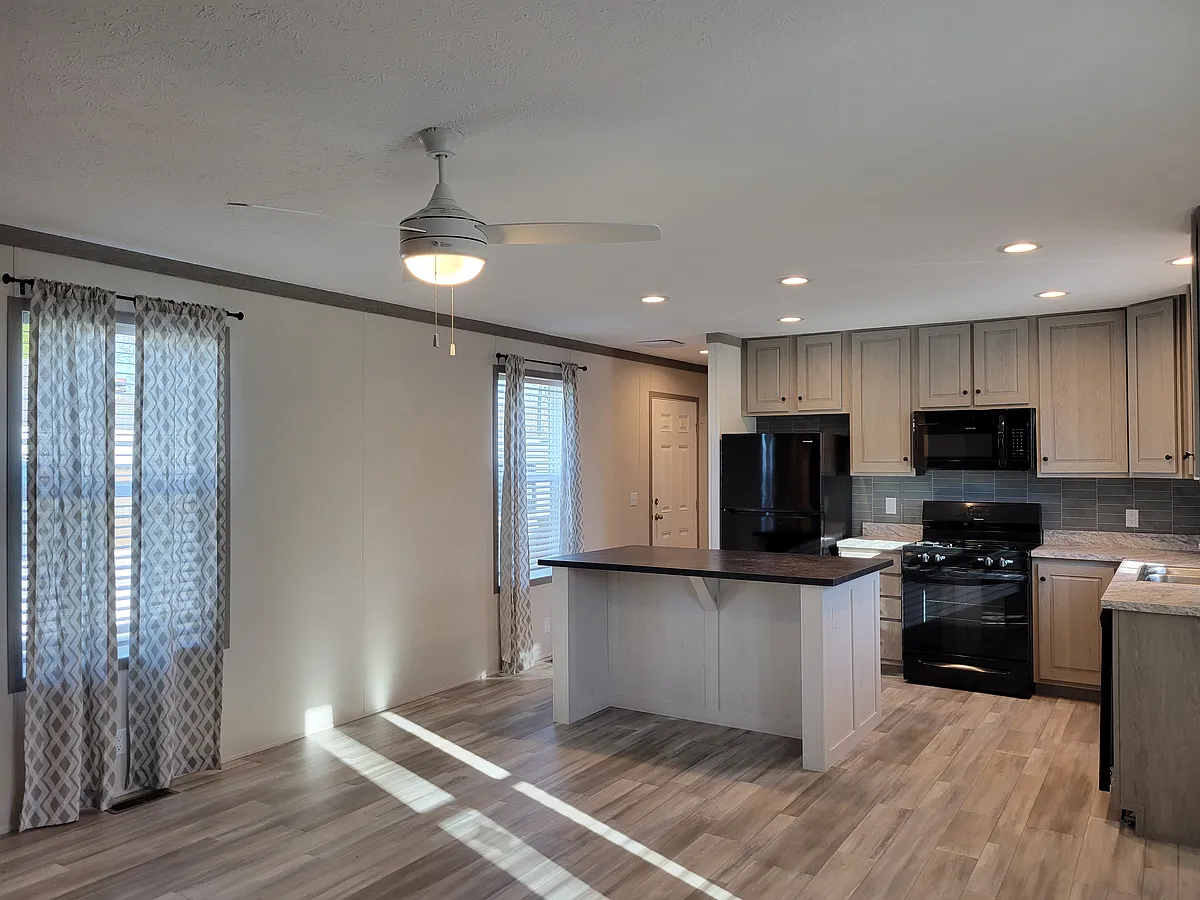 Building Photo - 9057 Windward Dr #139