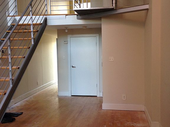 2nd image of 164 Scholes St #4R2