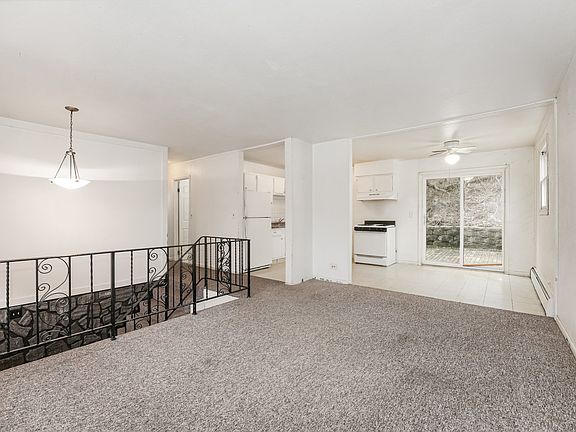 5th image of 23 N Lincoln Ave