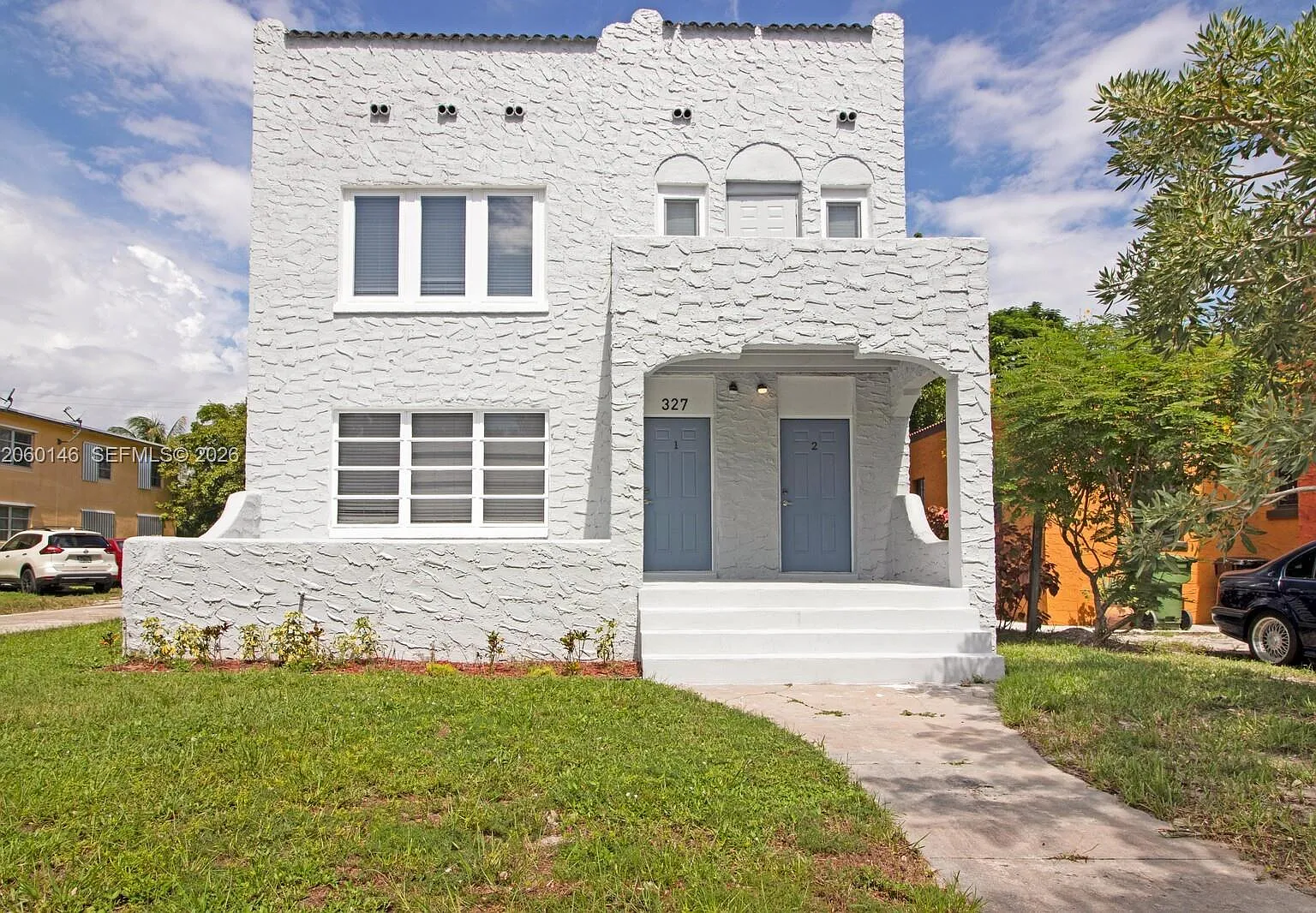Lauderdale — Photo 1