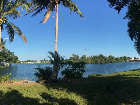 6521 W 16th Ave, Hialeah, FL 33012