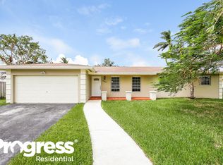 8461 SW 201st St, Miami, FL 33189