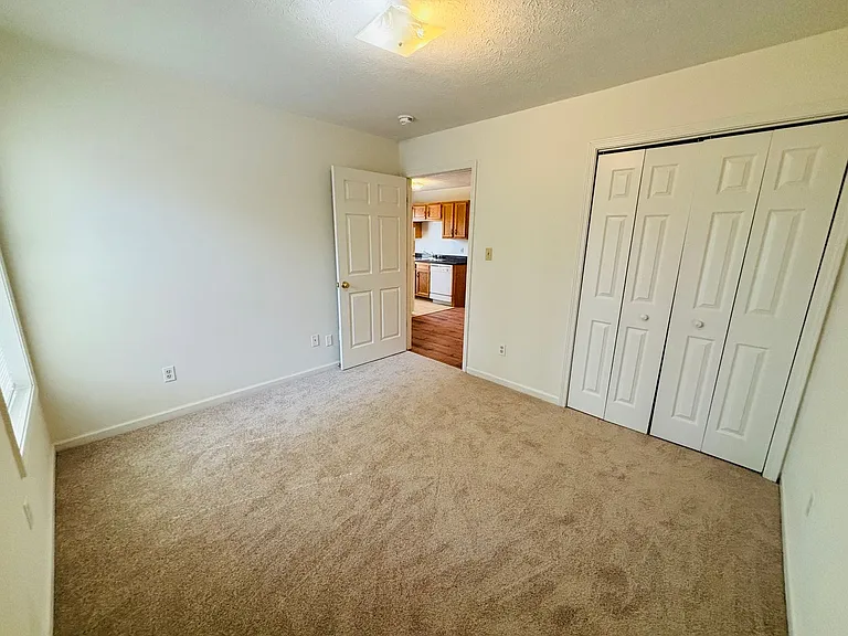 205 Freestone Dr NE — Photo 10