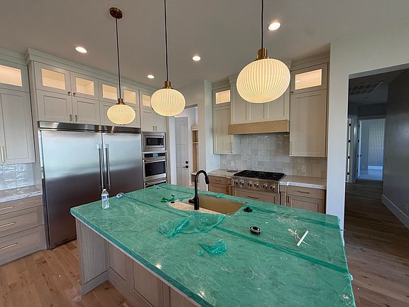 5th image of 367 E Sidbury Rd