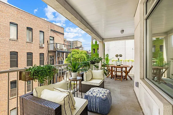 Sold by Compass | media 3