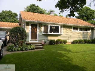 221 Lawton St, Mason, MI 48854