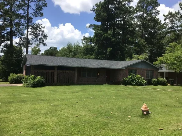 1932 Robin Cir, Milledgeville, GA 31061