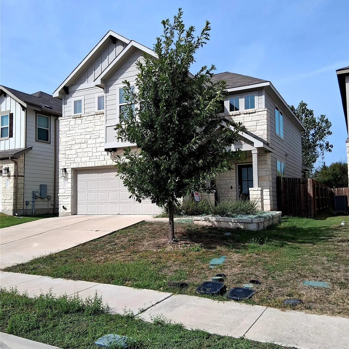 3 bed, 2.5 bath, 2143 sqft, $2,575 — Photo 1