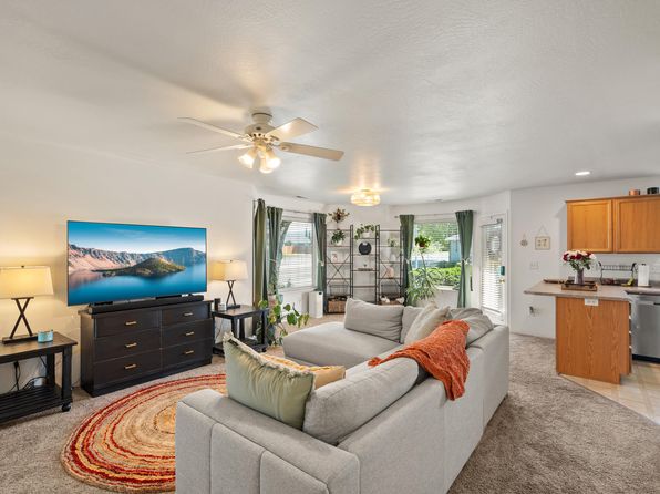 3015 Merriman Rd UNIT 12, Medford, OR 97501