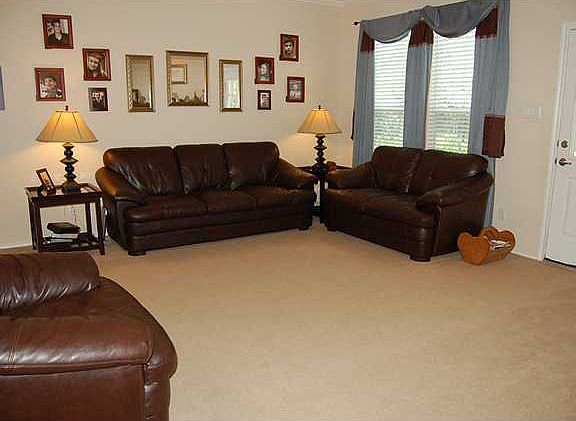 5th image of 223 Murchison Dr