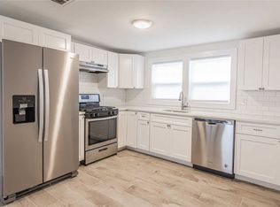 10 Shore Rd UNIT 3, Babylon, NY 11702