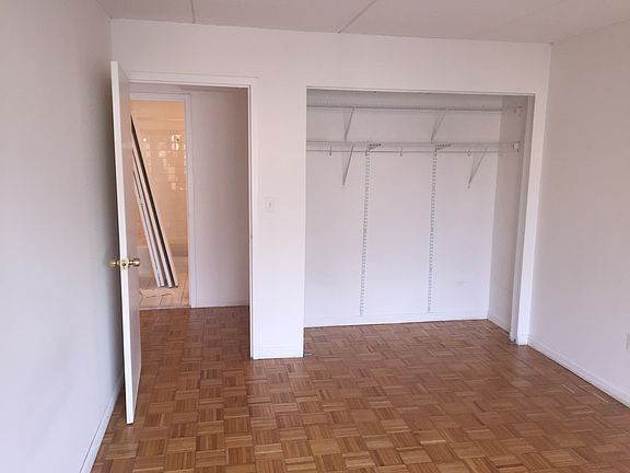 4th image of 13849 Barclay Ave #0200B