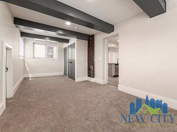 5th image of 1031 E Livingston Ave