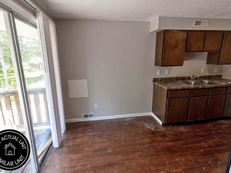 1309 N Golf Blvd #A — Photo 9