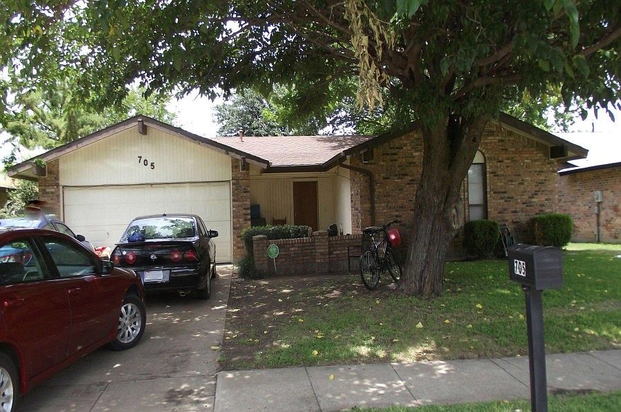 1st image of 705 Cavendish Dr