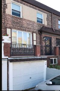 25-71 43rd St, Astoria, NY, 11103