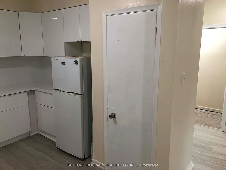 2839 Bathurst St #1 — Photo 13
