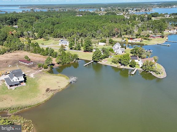 3rd image of 1609 Heliport Rd