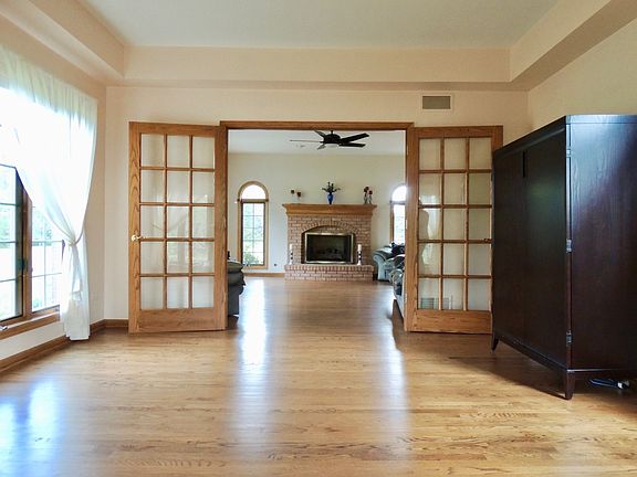 3rd image of 37177 N Kimberwick Ln
