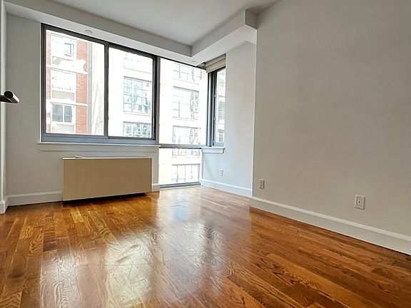 4th image of 225 Schermerhorn St APT 8