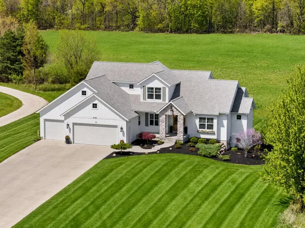 8115 Hanna Lake Ave SE, Caledonia, MI 49316