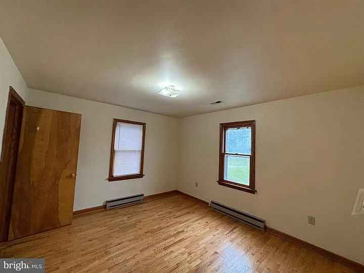 1123 Shepherdstown Rd — Photo 18