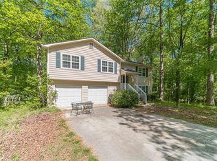 2195 Azalea Dr, Loganville, GA 30052