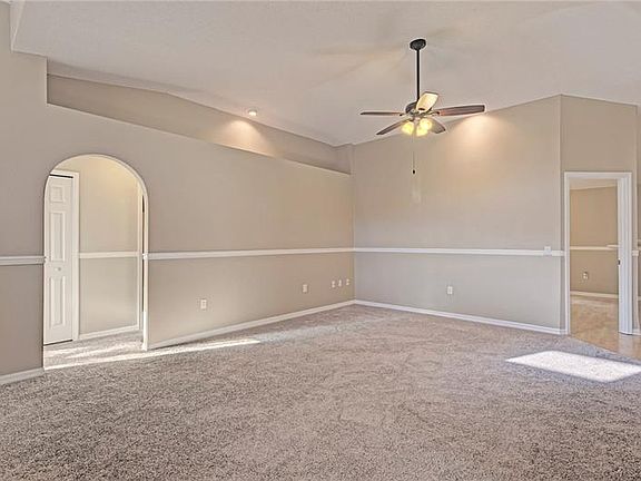 3rd image of 24853 Mary Beth Ct