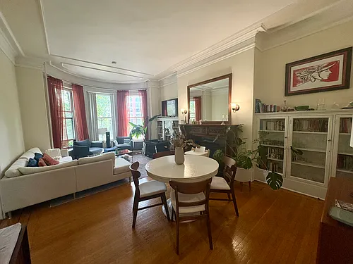381 Commonwealth Ave #4 Photo 1