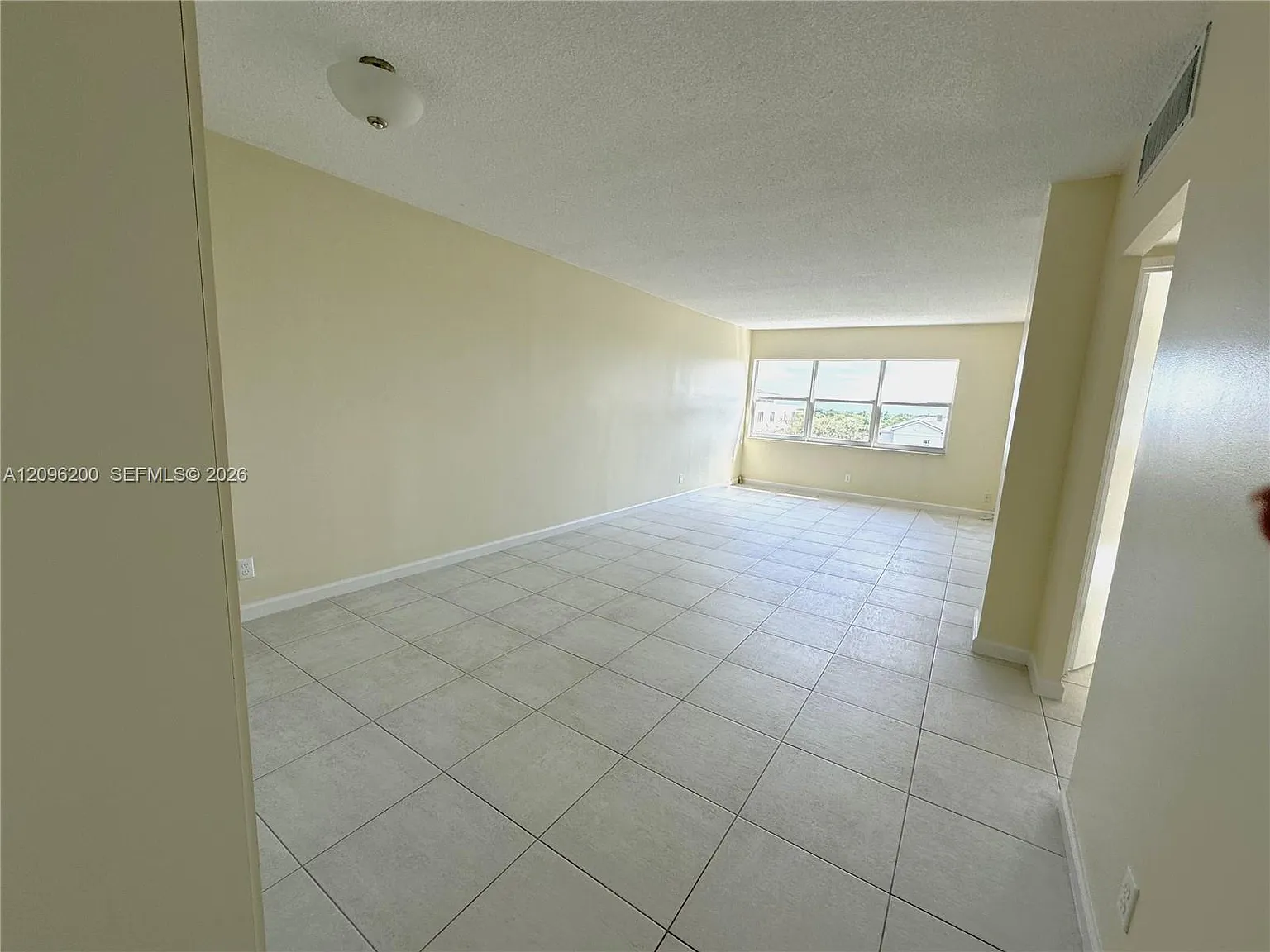 Horizon House Condo — Photo 4