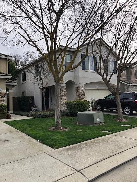 1st image of 3069 English Oak Cir