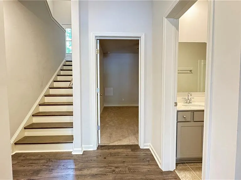 285 Vista Ln — Photo 3