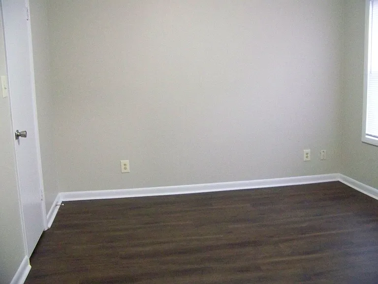 663-2 Bartons Landing Pl — Photo 11