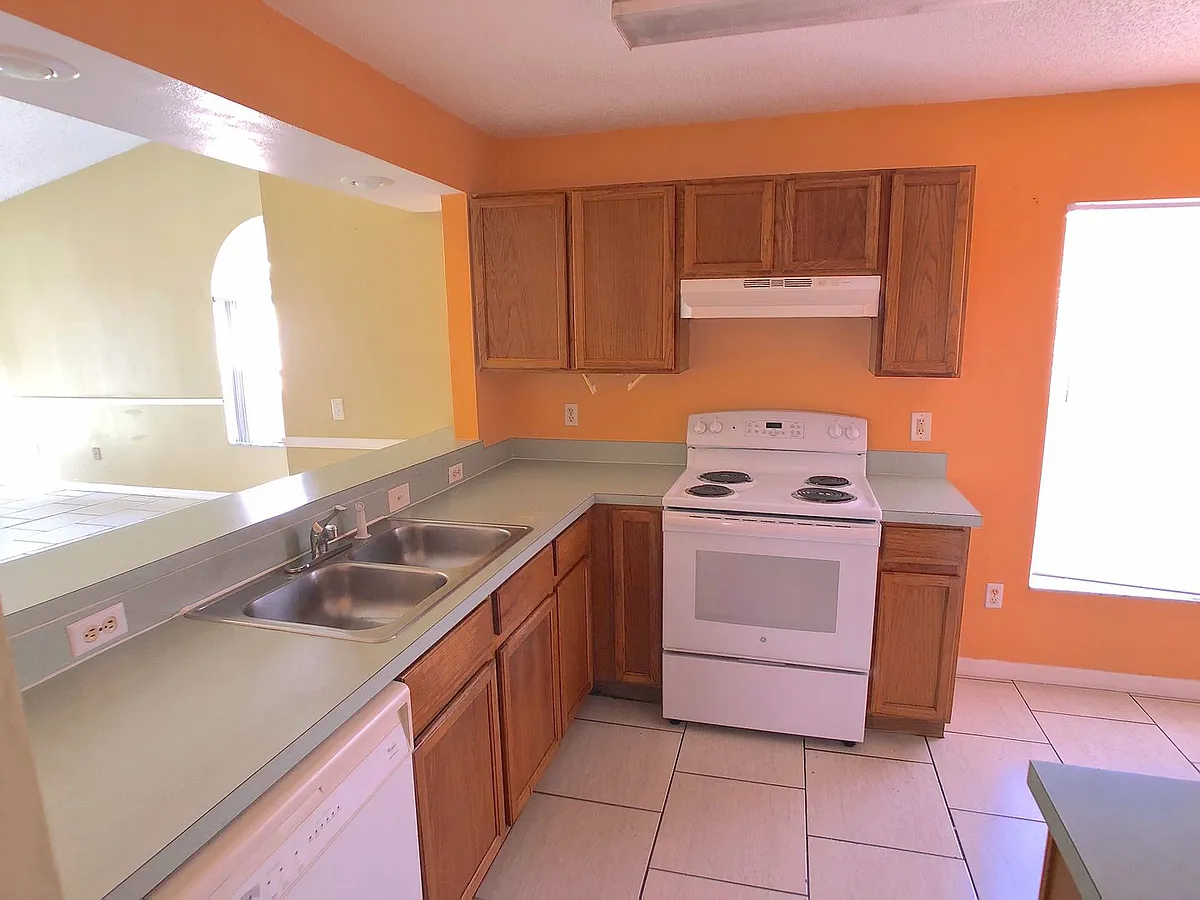 Building Photo - 2298 Santa Lucia St
