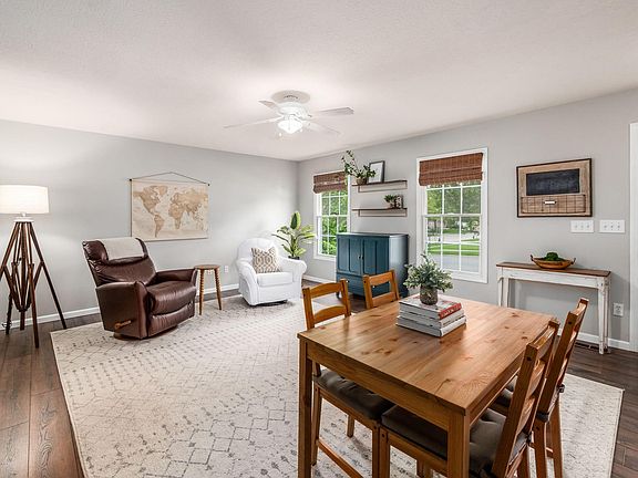 5th image of 1007 Valley Dr
