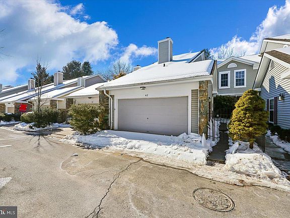 2nd image of 42 Tindal Springs Ct