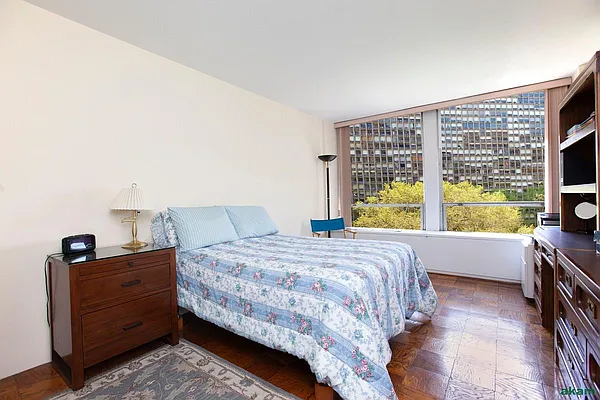 Sold by Akam Sales and Brokerage | media 4